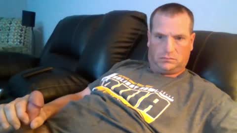 Snapshot of lovetocum37 chatting on September 2025 03:22:01 PM lovetocum37 online show from September 2025 03:22:01 PM