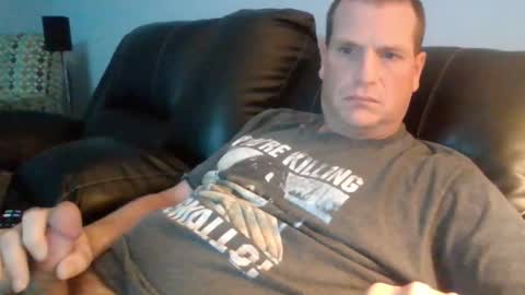 Snapshot of lovetocum37 chatting on October 2025 03:47:02 PM lovetocum37 online show from October 2025 03:47:02 PM