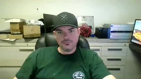 Snapshot of lovetofps chatting on December 2024 11:14:02 PM Love2Game online show from December 2024 11:14:02 PM