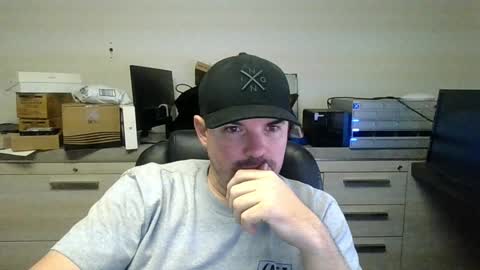 Snapshot of lovetofps chatting on January 2025 06:14:01 PM Love2Game online show from January 2025 06:14:01 PM