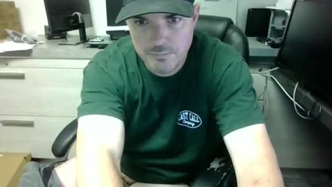 Snapshot of lovetofps chatting on January 2025 08:16:02 PM Love2Game online show from January 2025 08:16:02 PM