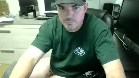 Snapshot of lovetofps chatting on February 2025 07:10:02 PM Love2Game online show from February 2025 07:10:02 PM