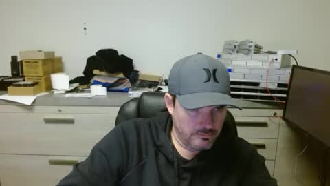 Snapshot of lovetofps chatting on December 2025 09:45:02 PM Love2Game online show from December 2025 09:45:02 PM