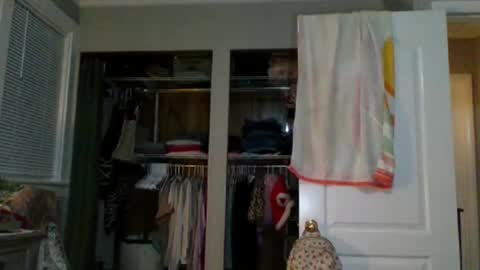 Snapshot of lovetubes101 chatting on November 2025 05:07:02 AM lovetubes101 online show from November 2025 05:07:02 AM