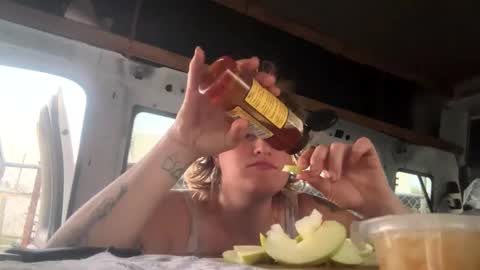 Snapshot of loveyourkittty chatting on March 2025 11:32:02 PM StacyMaeWish online show from March 2025 11:32:02 PM