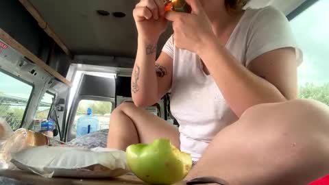 Snapshot of loveyourkittty chatting on March 2025 05:39:01 PM StacyMaeWish online show from March 2025 05:39:01 PM