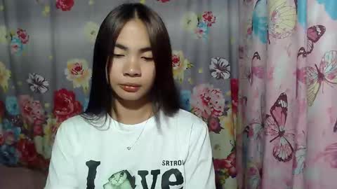 loving_rhean online show from May 2026 10:42:01 AM
