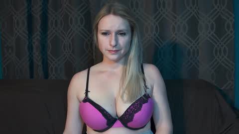 Summer online show from February 2026 10:58:02 PM