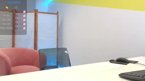 Snapshot of lovlybambi chatting on March 2025 12:26:02 PM Vikkkk online show from March 2025 12:26:02 PM