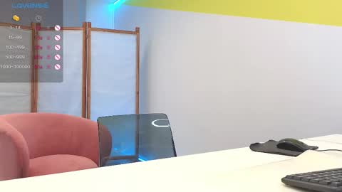 Snapshot of lovlybambi chatting on March 2025 03:30:02 PM Vikkkk online show from March 2025 03:30:02 PM