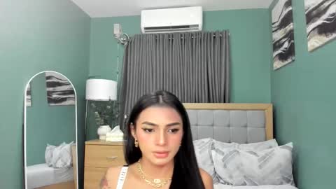 Snapshot of lowla_19 chatting on June 2026 06:22:02 PM Candice online show from June 2026 06:22:02 PM