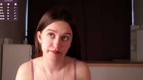 Amelia online show from April 2026 12:03:01 PM