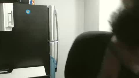 loyalbambi online show from September 2025 12:38:02 PM