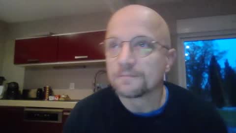 Espigle online show from December 2025 07:17:01 AM