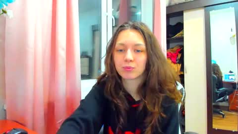 Snapshot of lu_krecia chatting on December 2024 04:43:02 PM Lu krecia online show from December 2024 04:43:02 PM