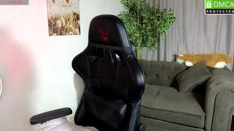 Snapshot of lu_muon chatting on October 2025 01:48:02 AM lu_muon online show from October 2025 01:48:02 AM