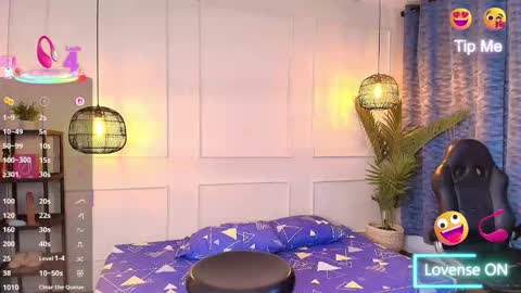 lUAN online show from February 2026 12:06:02 PM