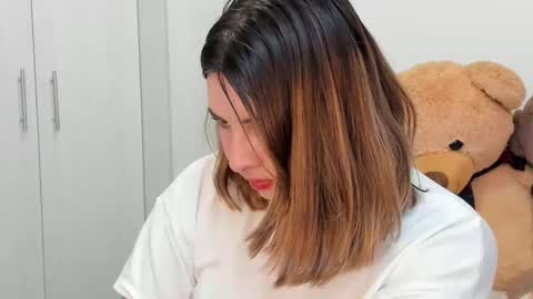 luara__01__lecat_1 online show from September 2025 01:40:02 AM