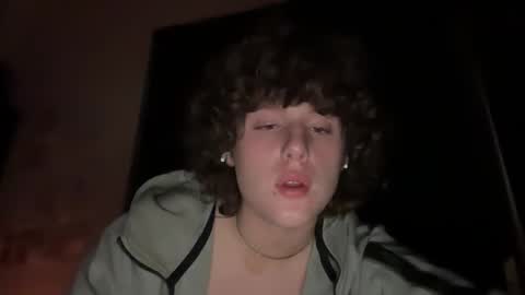 luca20y_ online show from April 2026 03:04:02 AM