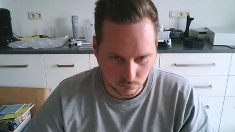 Lucas online show from September 2025 02:40:01 PM