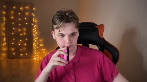 Snapshot of lucas_dany chatting on January 2025 10:34:01 PM Lucas Gill online show from January 2025 10:34:01 PM