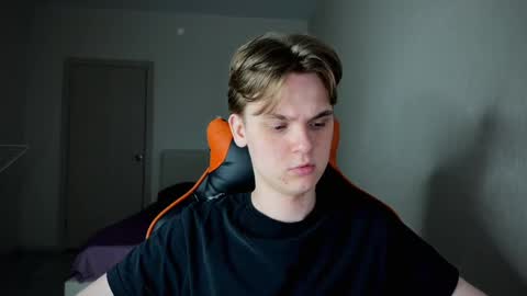 Snapshot of lucas_dany chatting on March 2025 02:18:02 AM Lucas Gill online show from March 2025 02:18:02 AM