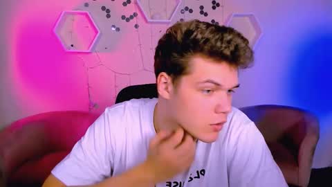 Snapshot of lucas_long_ chatting on November 2025 10:04:02 AM lucas_long_ online show from November 2025 10:04:02 AM