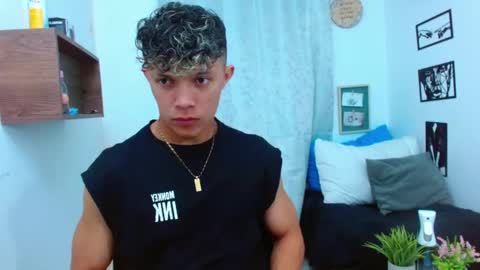 Lucas Luxx online show from January 2026 12:53:02 PM