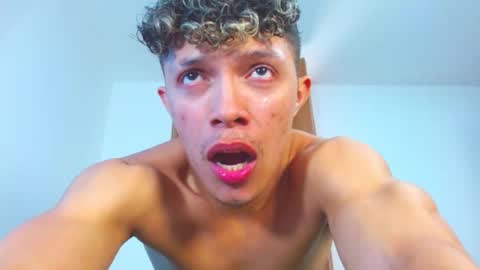 Lucas Luxx online show from February 2026 01:45:01 PM