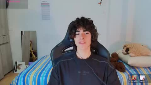 lucas_xo online show from March 2026 06:19:02 AM