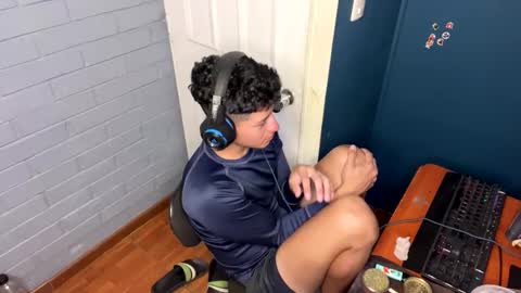 Felipe online show from February 2025 01:37:01 AM