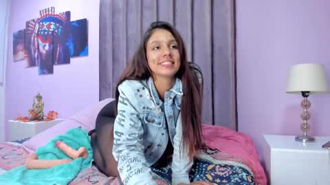 Luciana Ramirez  Sofia Collins online show from November 2025 04:01:02 AM