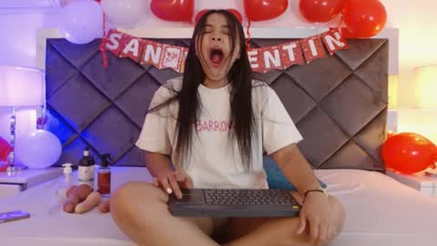 Snapshot of lucia_fastcollins chatting on February 2026 01:06:01 PM lucia_fastcollins online show from February 2026 01:06:01 PM