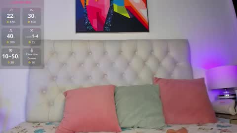 Lucia online show from November 2025 05:20:01 PM