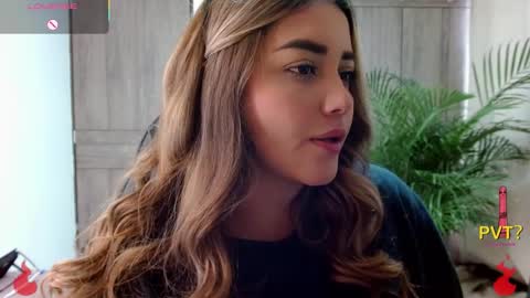 lucia star  online show from February 2026 04:49:02 PM