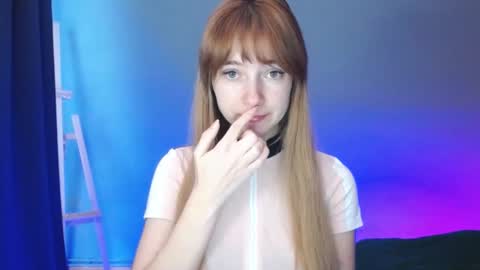 Snapshot of luciacam20 chatting on January 2025 07:30:01 AM Lucy online show from January 2025 07:30:01 AM