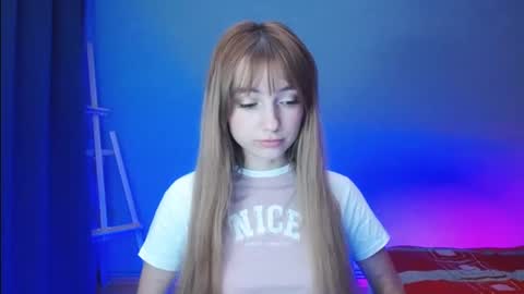 Snapshot of luciacam20 chatting on January 2025 07:14:02 PM Lucy online show from January 2025 07:14:02 PM