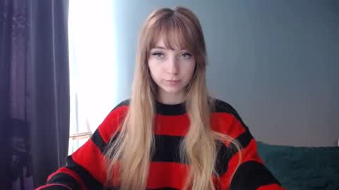 Snapshot of luciacam20 chatting on February 2025 09:56:01 AM Lucy online show from February 2025 09:56:01 AM