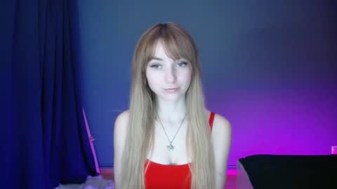 Snapshot of luciacam20 chatting on March 2025 10:27:02 PM Lucy online show from March 2025 10:27:02 PM