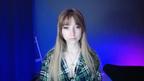 Snapshot of luciacam20 chatting on March 2025 07:50:02 PM Lucy online show from March 2025 07:50:02 PM