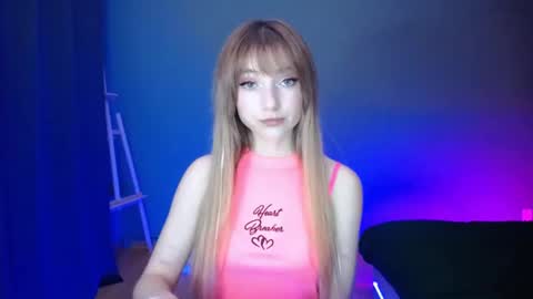 Snapshot of luciacam20 chatting on March 2025 08:10:01 PM Lucy online show from March 2025 08:10:01 PM