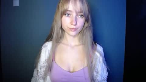 Snapshot of luciacam20 chatting on October 2025 06:41:01 PM Lucy online show from October 2025 06:41:01 PM