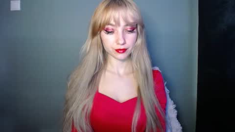 Snapshot of luciacam20 chatting on November 2025 07:41:01 AM Lucy online show from November 2025 07:41:01 AM