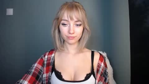 Lucy online show from February 2026 07:34:01 PM