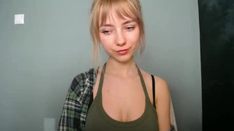 Lucy online show from March 2026 08:09:02 AM