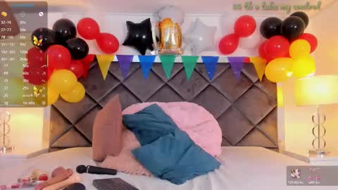 Snapshot of luciacollinss_ chatting on September 2025 12:09:02 PM Lucia online show from September 2025 12:09:02 PM