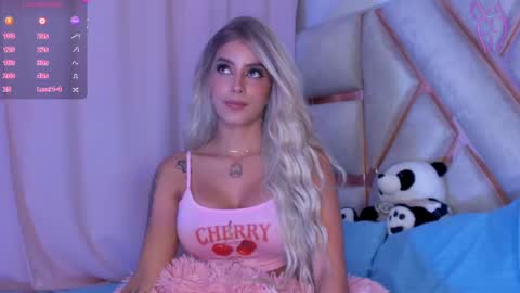 Snapshot of luciajhonnes chatting on November 2025 11:05:01 PM LuciaJhonnes online show from November 2025 11:05:01 PM