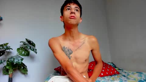 Snapshot of lucian_davii chatting on July 2026 12:33:02 PM Pirulo online show from July 2026 12:33:02 PM