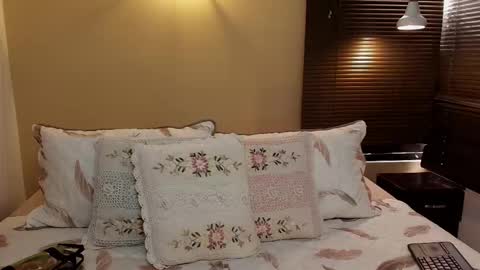 Snapshot of lucian_morel_s chatting on November 2025 12:27:02 PM Lucian Morel S online show from November 2025 12:27:02 PM