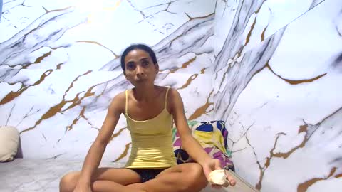 Snapshot of luciana_daza chatting on May 2026 08:24:02 PM Luciana online show from May 2026 08:24:02 PM